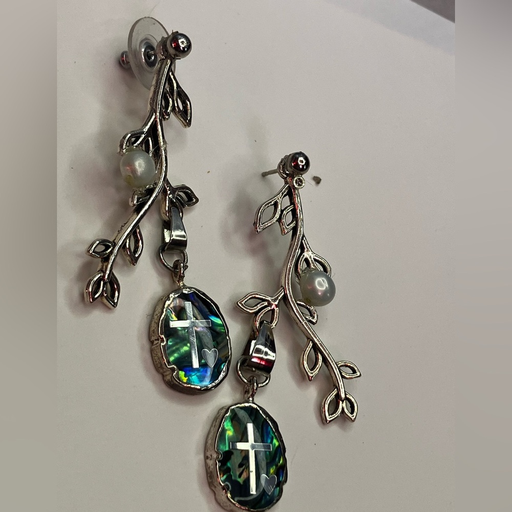 Handmade Silver Leaf Cross Heart earrings White pearl Aurora Barriles Charm - Picture 4 of 12